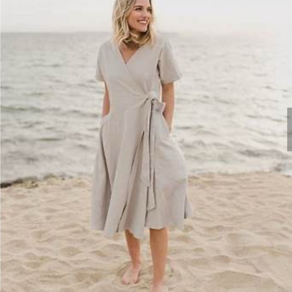 Mien Studio {Black}Wrap Dress